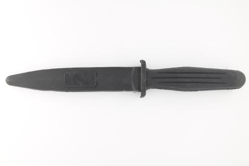 Large rubber knife - Colors: black