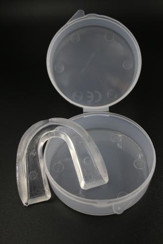 Protège Dents Simple En Boite transparent